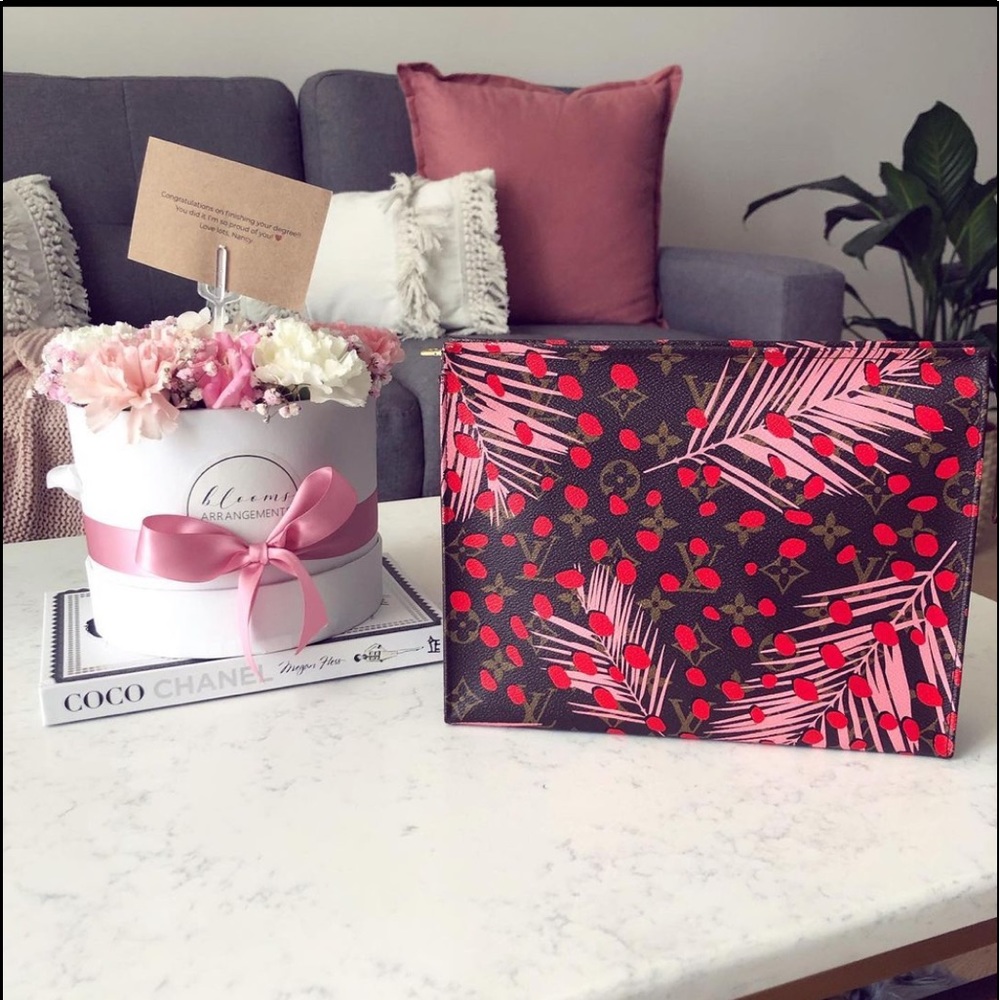 Louis Vuitton Sugar Poppy Toiletry 26 Pouch